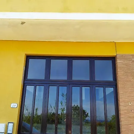 Apartment Ghiaie Sea View