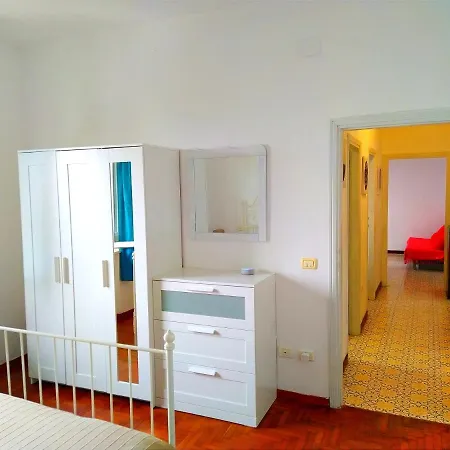 Ghiaie Sea View Apartment *