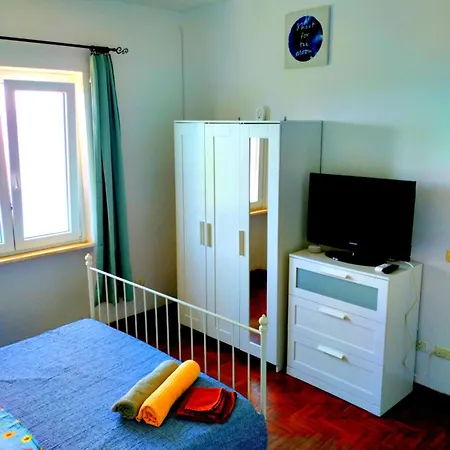 Ghiaie Sea View Apartment *