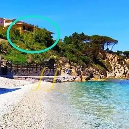 Lägenhet Ghiaie Sea View *
